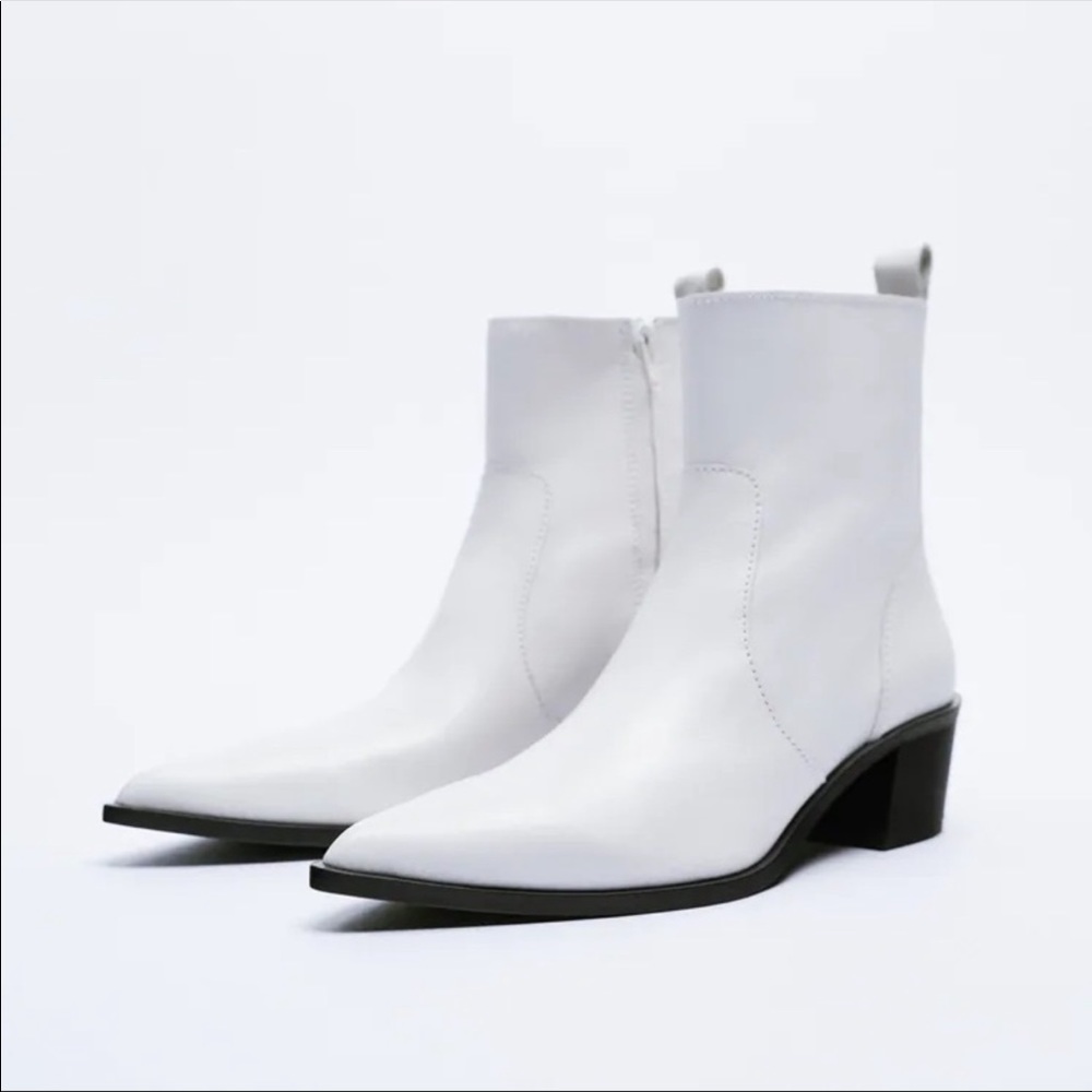 💖🛼🤠 Zara Real Leather Cowboy Ankle Boots. Size 7.5